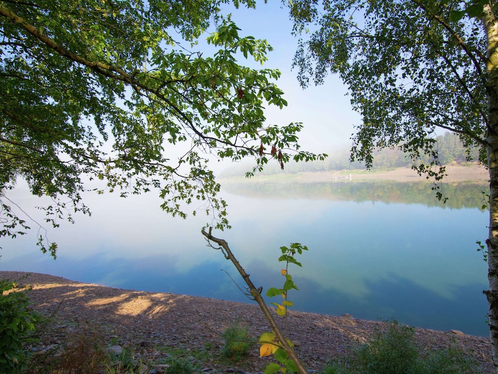 Geraumiges Ferienhaus in Hessen mit Garten view 4