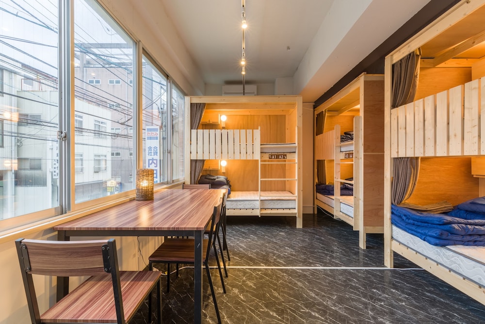 The Pisces Inn - Hostel