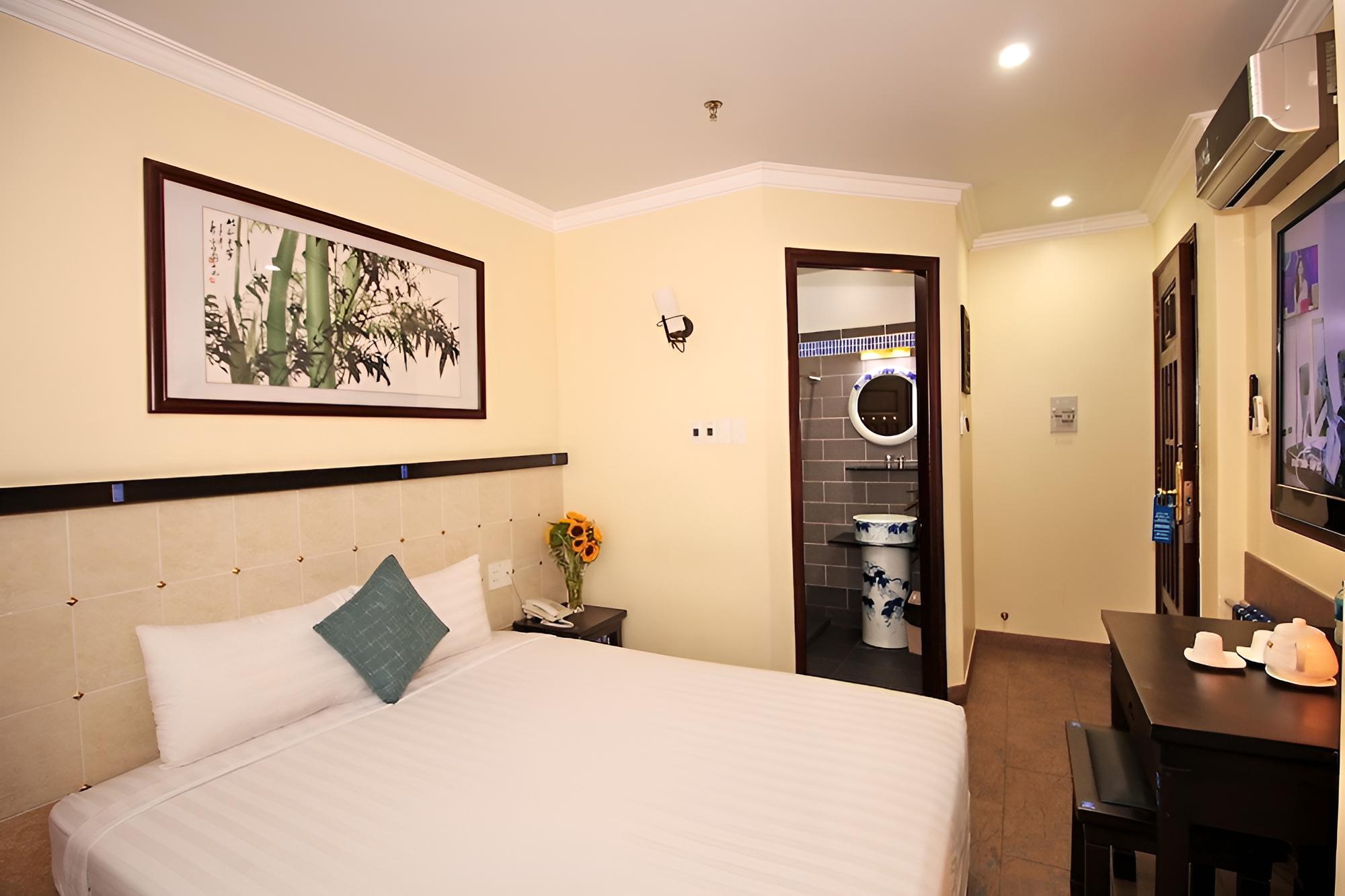 Lam Hotel