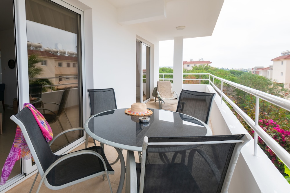 Hotel Narcissos 'Nissi Beach' apartment A8 - Image 1