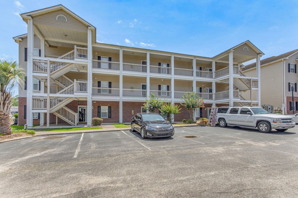 1 Mi to Beach: Family Condo in North Myrtle Beach!