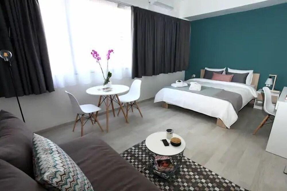 Old Town Hall Suites and Apartments