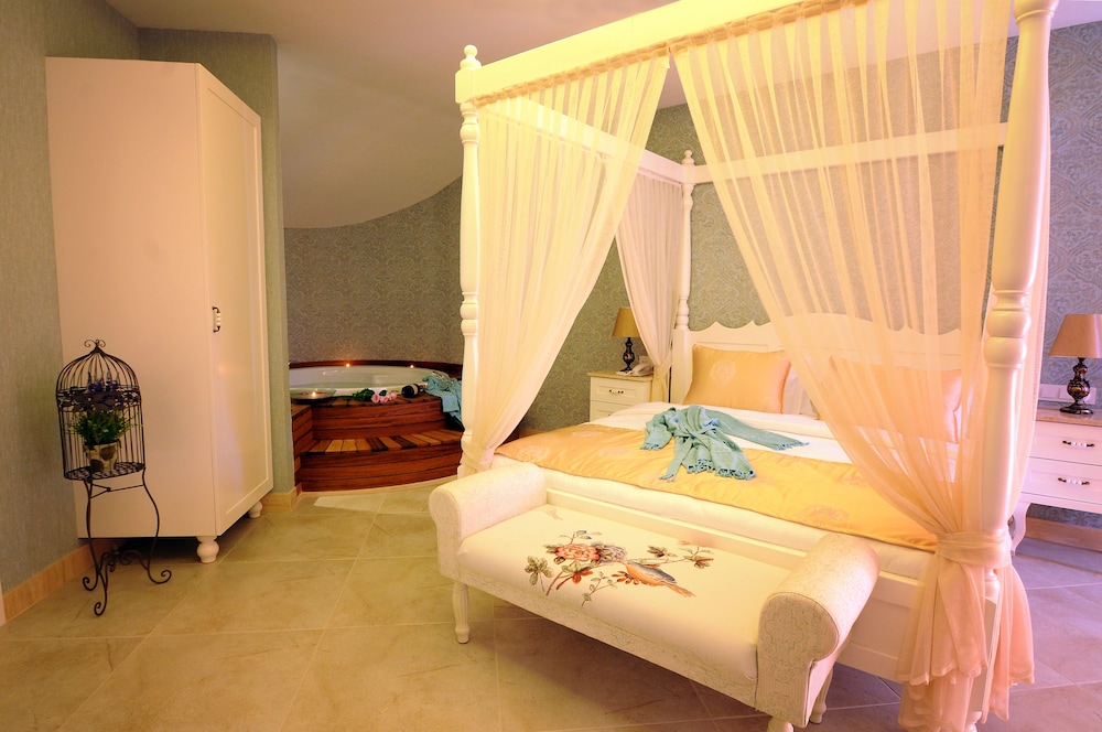 Sea Breeze Otel & Daireler - Image 57