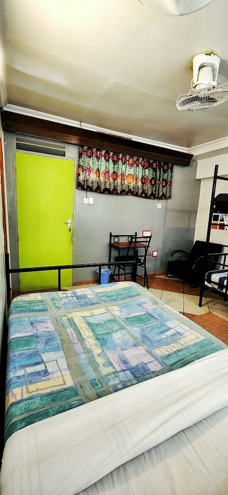 WE TRAVEL HOSTEL