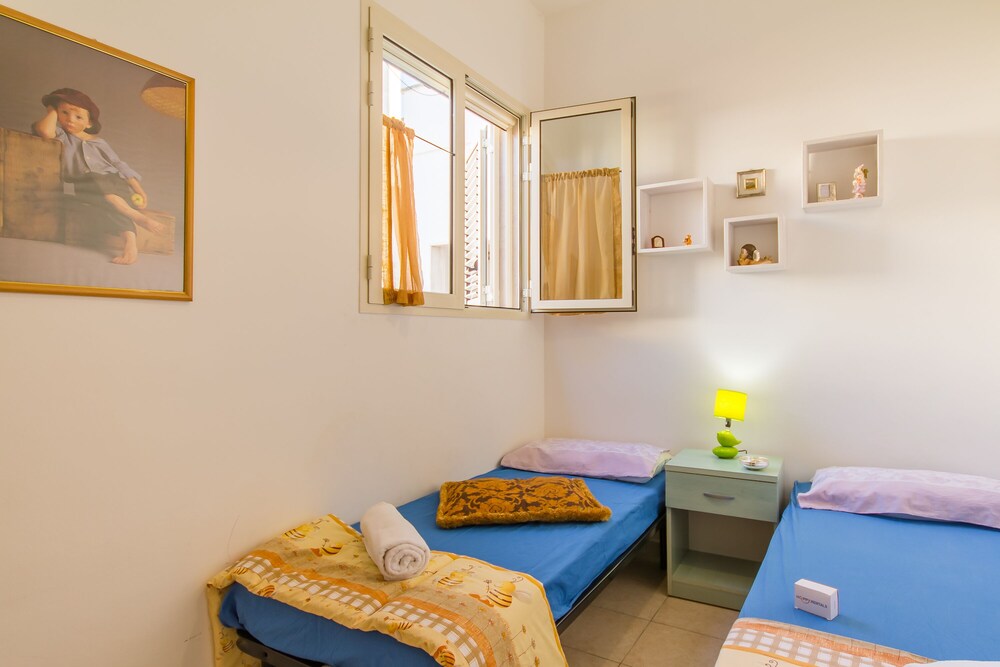 Casa Lory 1 near the sea view 2