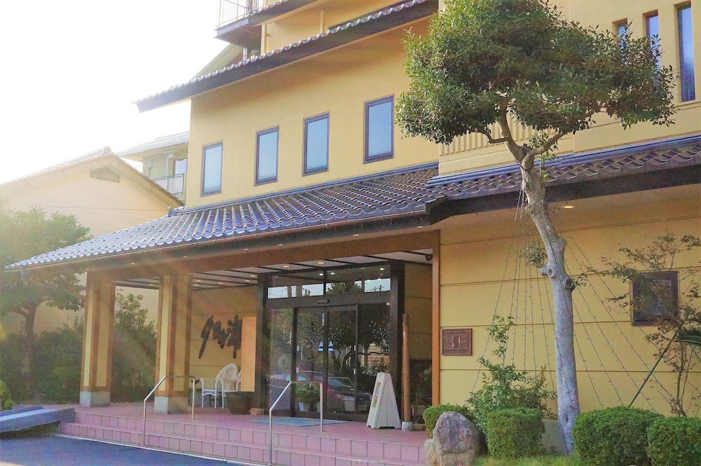 Japanese-style hotel Yuuhigaura