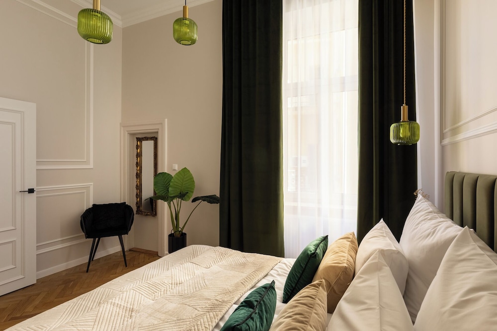 OLD TOWN Charm & Chic by Downtown Apartments