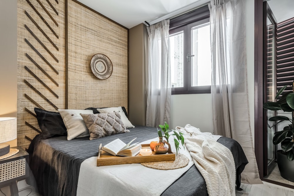 Lugbara - 1 Bedroom and Terrace in Goya