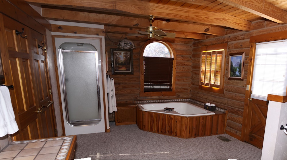 Indian Creek Village Winery - Property Image 2