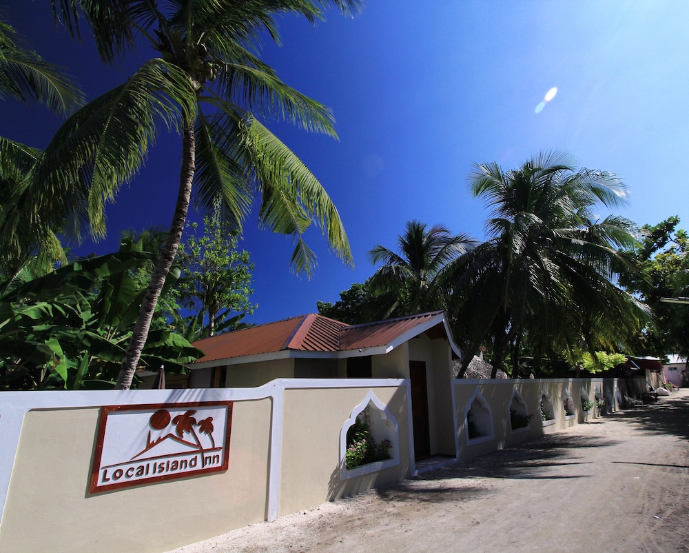 Local Island Inn
