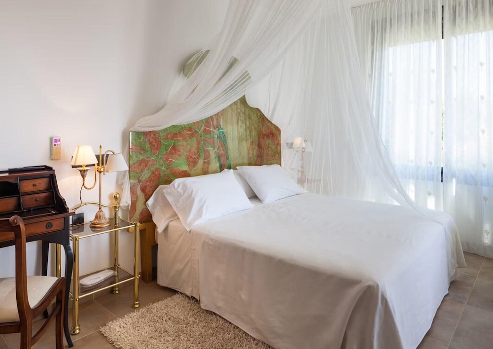 Villa With Direct sea Access