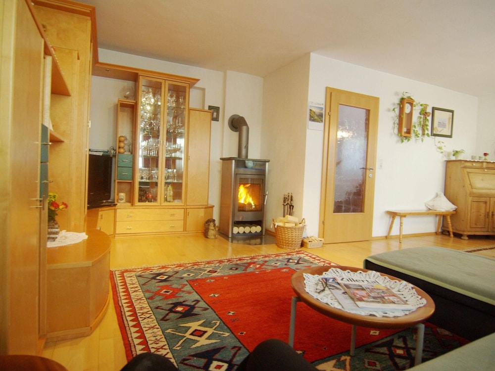 Great Holiday Home in Hippach With sun Terrace