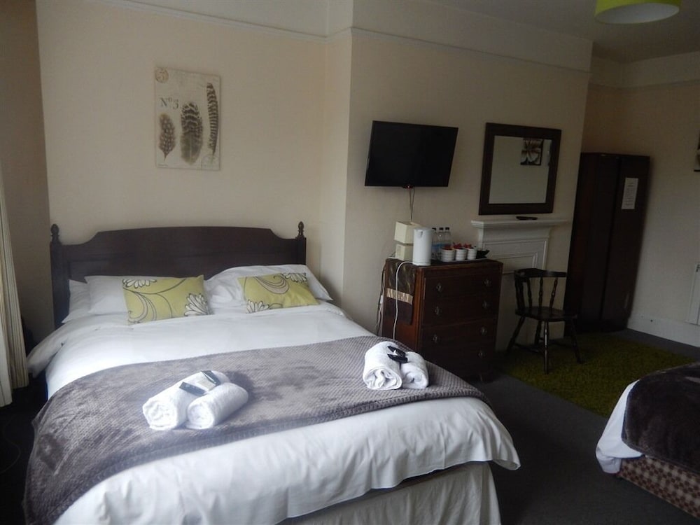 Marlborough Vacations - The Bear Marlborough - Property Image 25