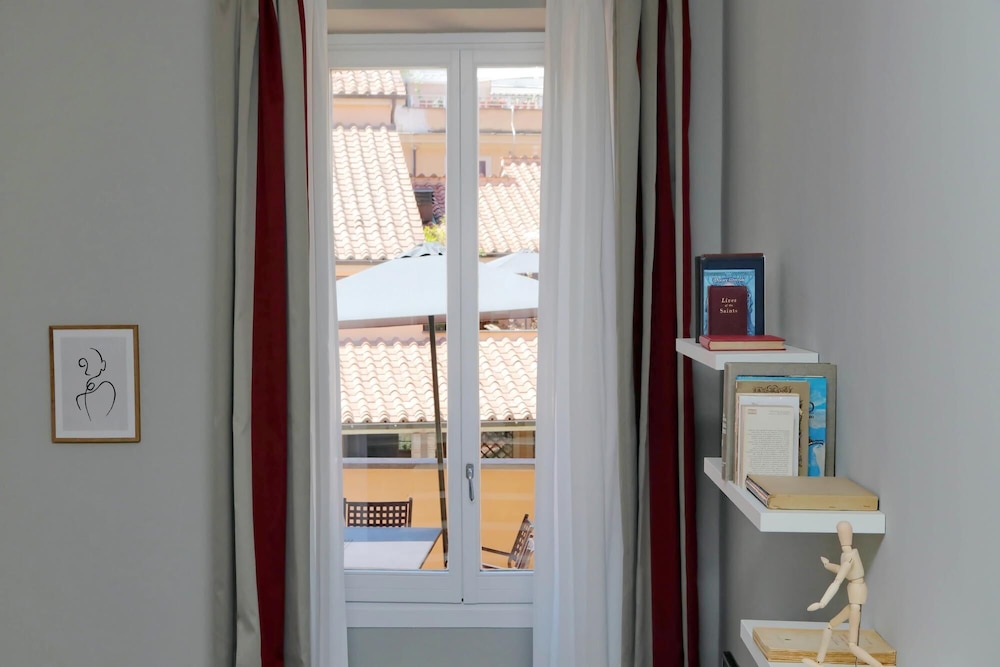 B4 Piazzetta Margutta - B4 - My Extra Home
