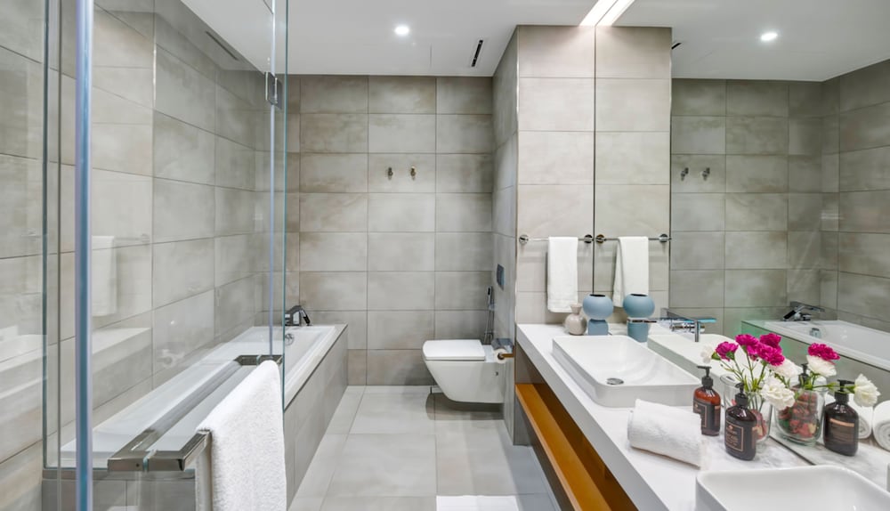 5B-1JBR-3703 by bnbme homes