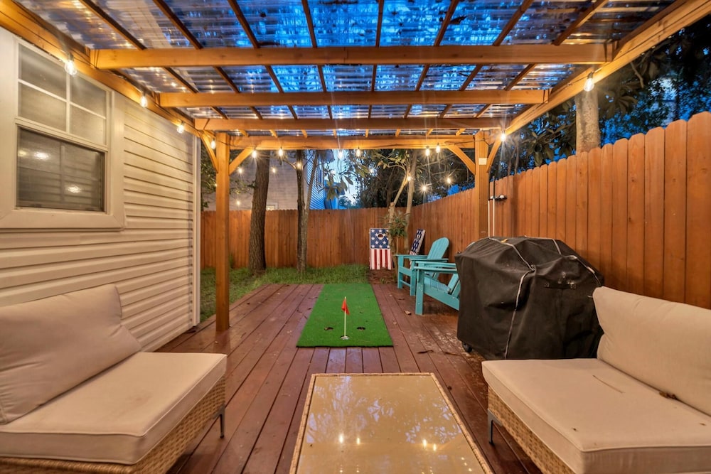 Milo's Beach Cottage