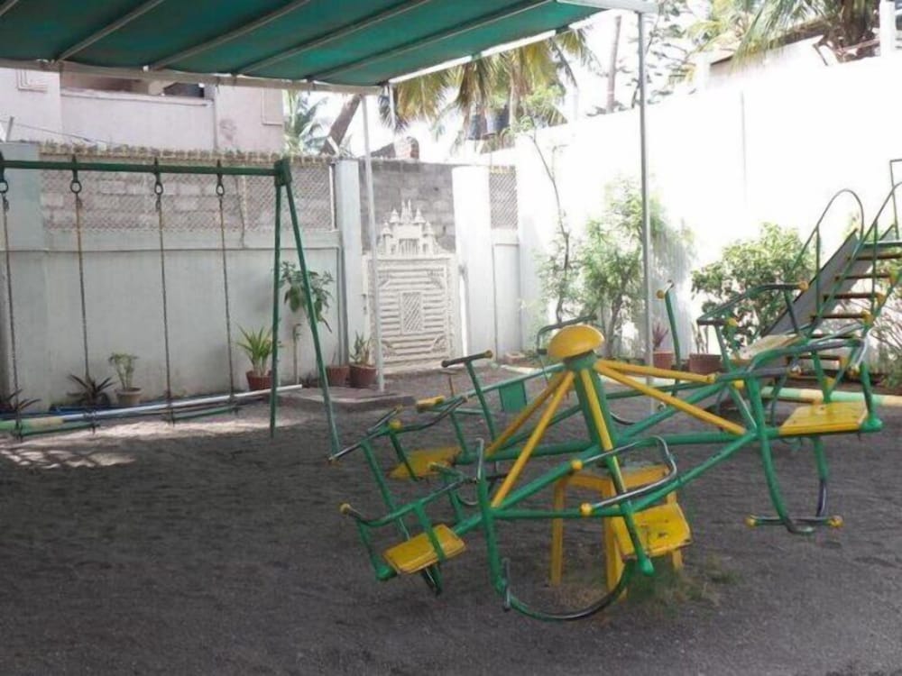 Hotel Madhuvan International