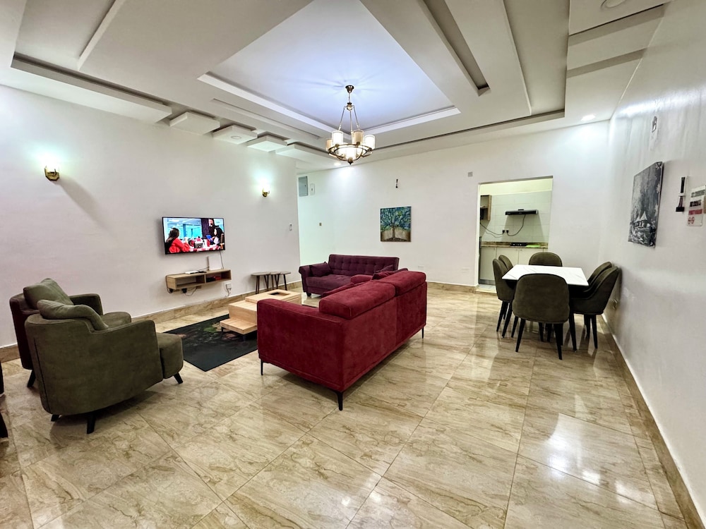 FURNISHED APARTMENTS