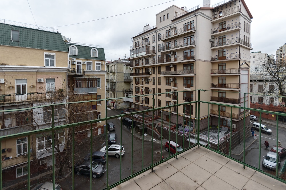 Kiev Accommodation Hotel Service