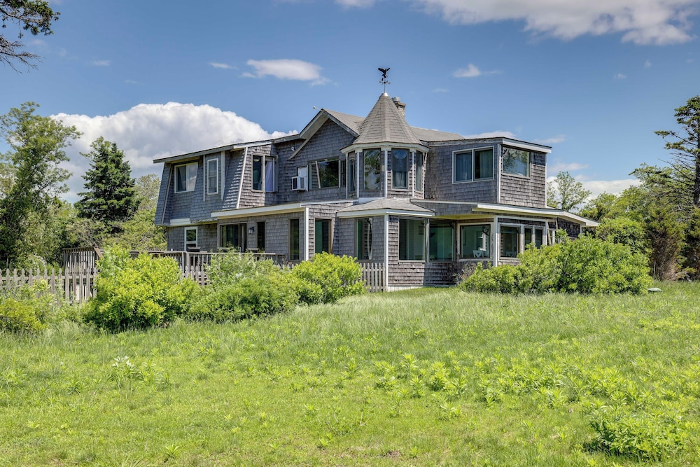 Water-view Beach House in Truro, Great for Groups!