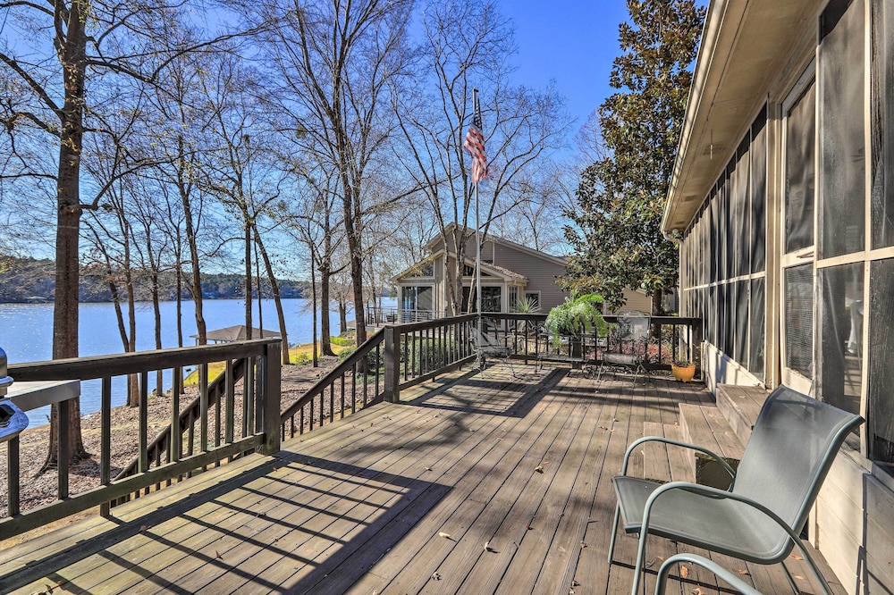 Milledgeville Vacations - Pet-friendly Lake Sinclair Home w/ Boat Dock! - Property Image 1