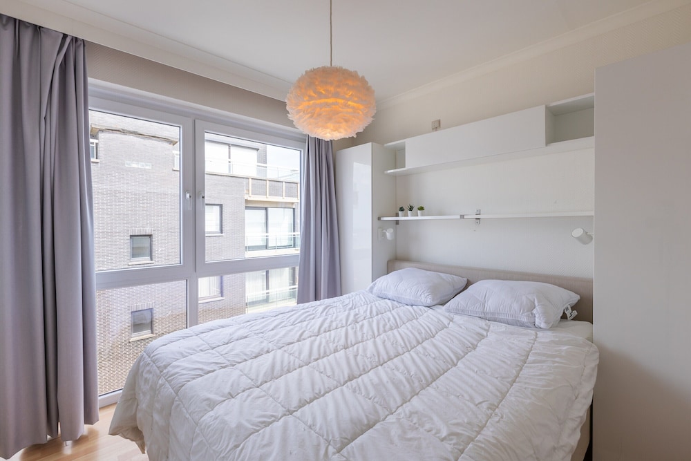 One-bedroom Apartment on the Seafront