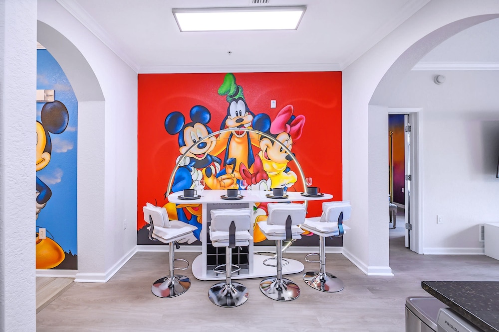 Upstay - Disney Themed Apartment w Luxury Patio