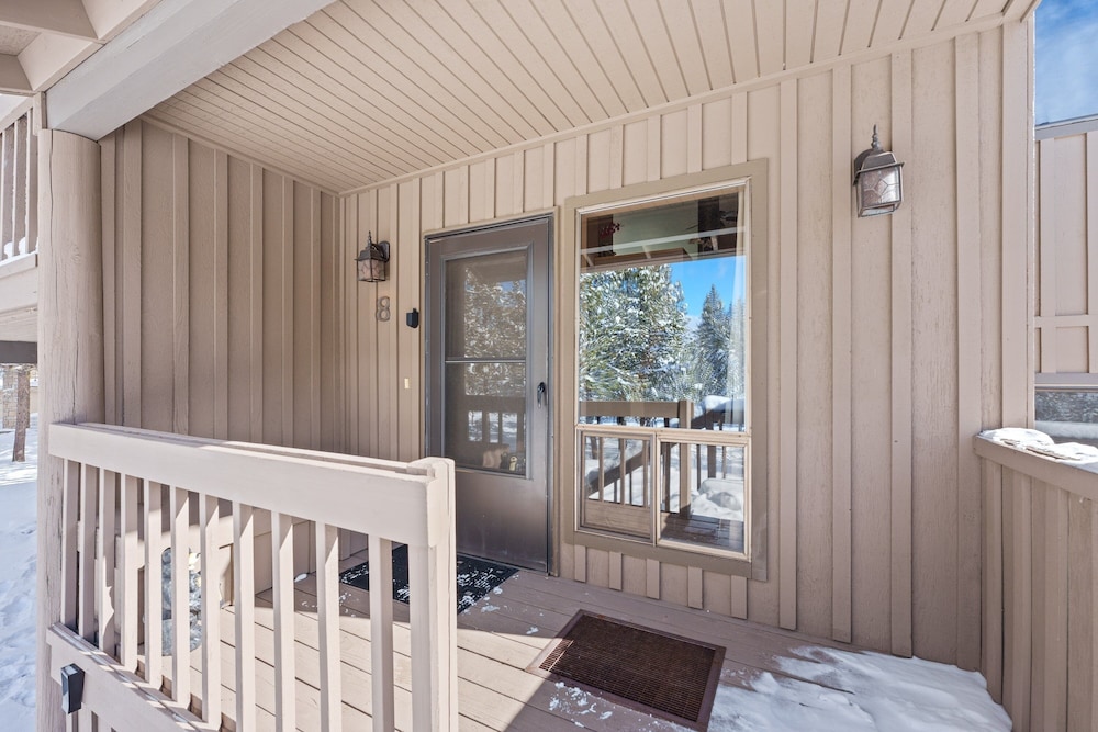 8 Umpqua Ln 4 Bedroom Home