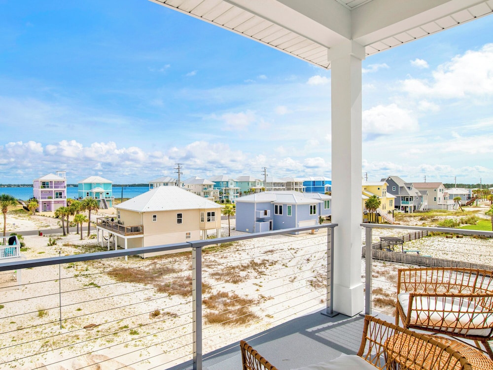 Navarre Dreams by Southern Vacation Rentals
