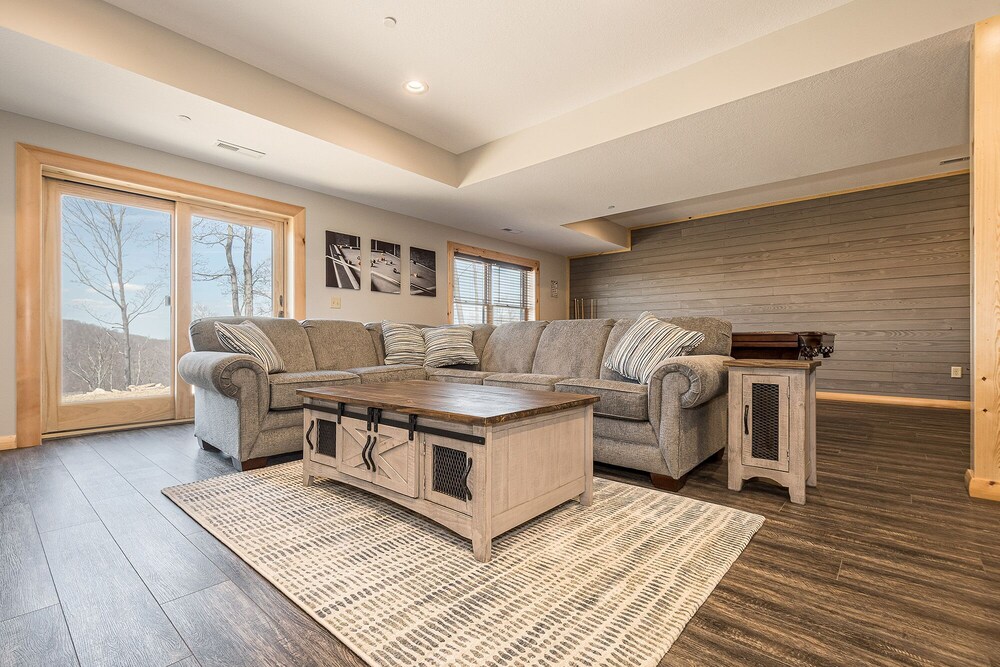 Mountain Crest Lodge - Property Image 47