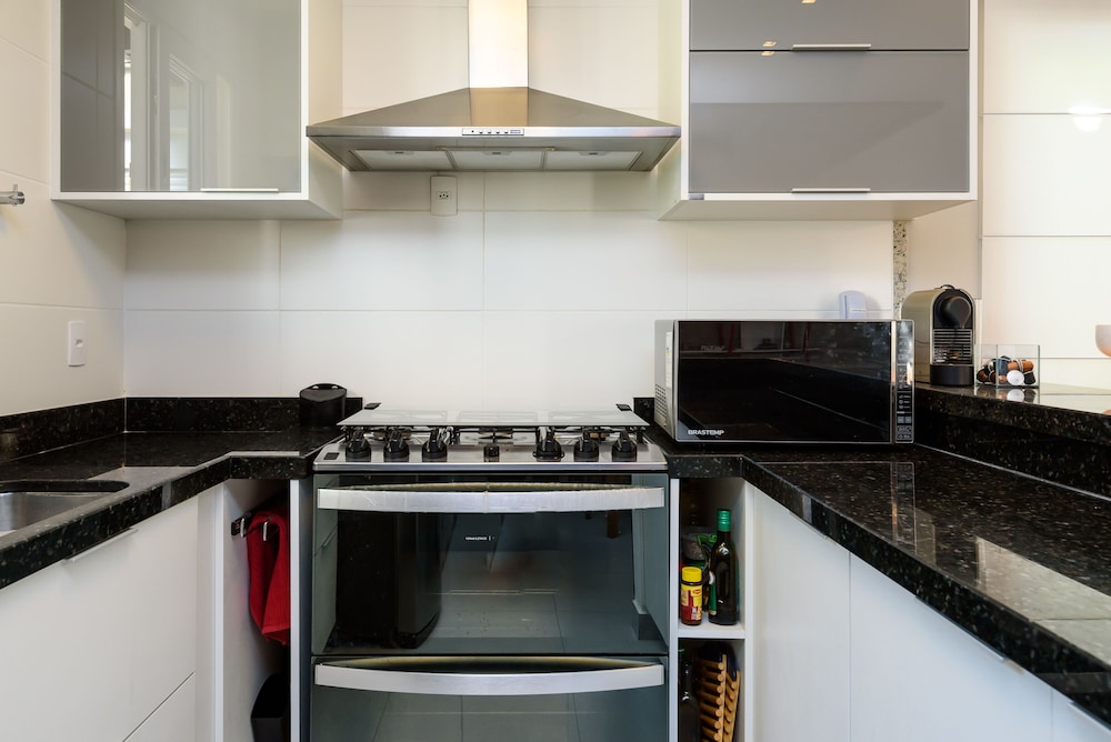 Cor de Búzios en Búzios — kitchen