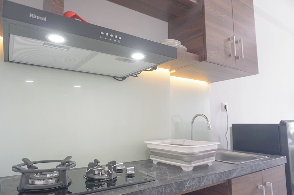 Restful And Homey Studio Patraland Urbano Apartment