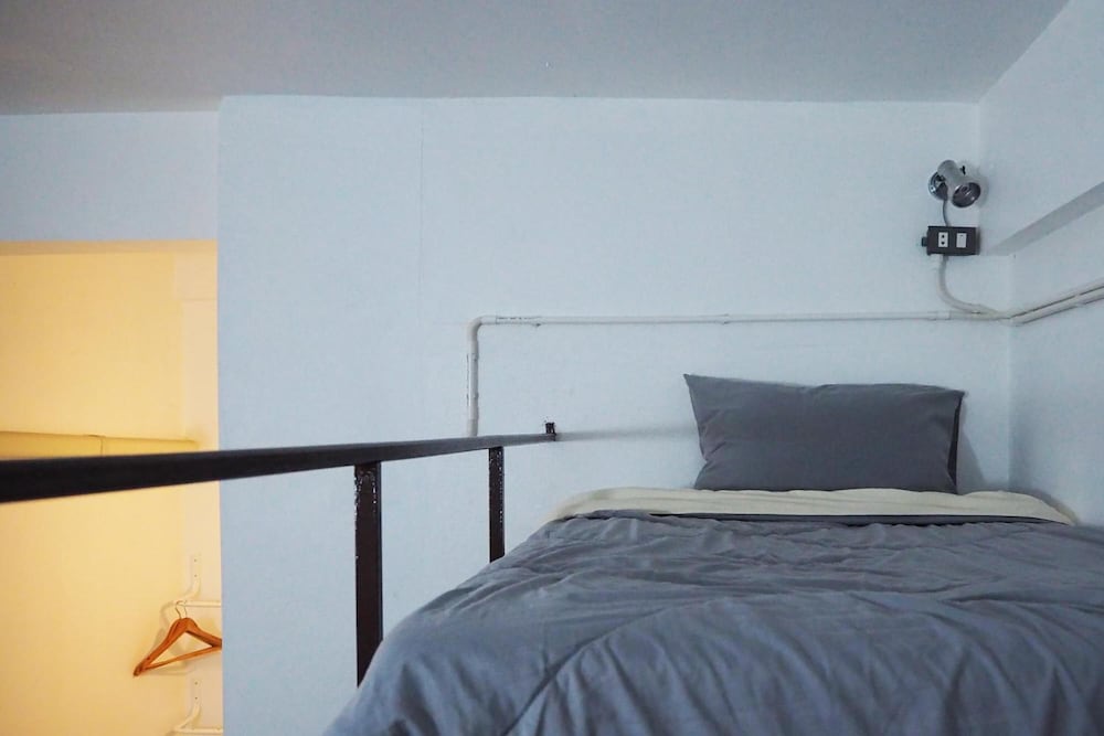 Nanan House Hostel