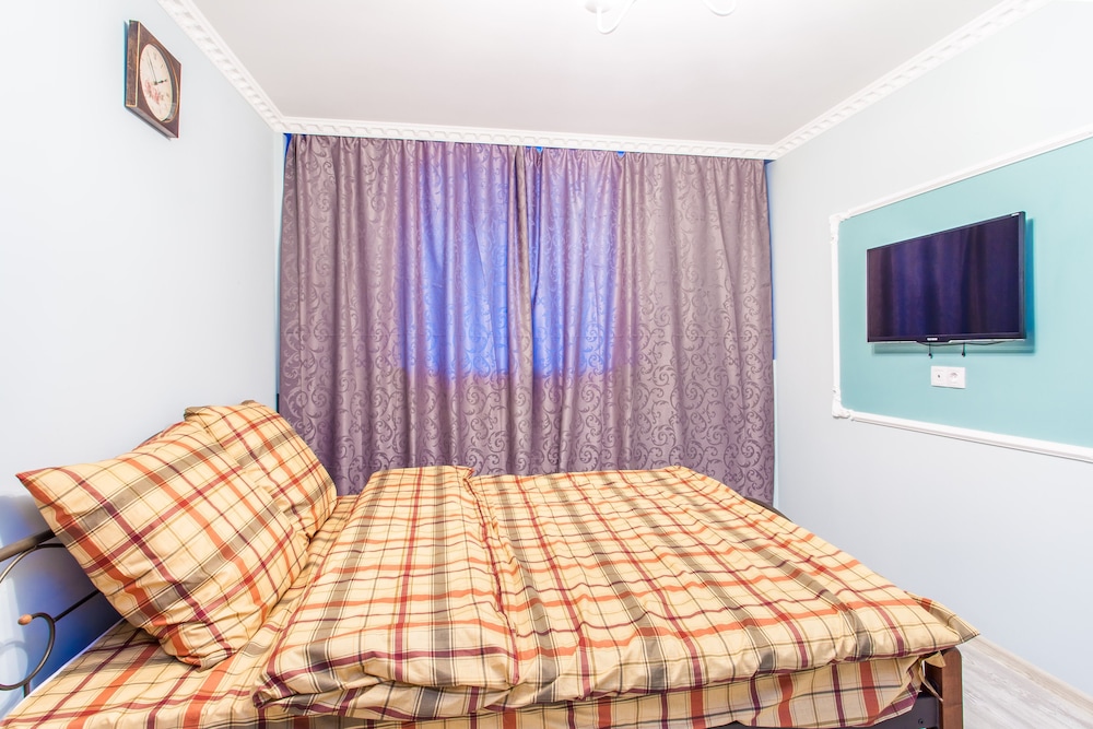 Apartments near the Neva river view 5