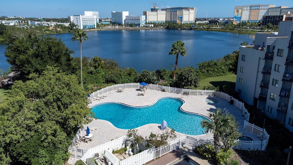 The Enclave Hotel and Suites