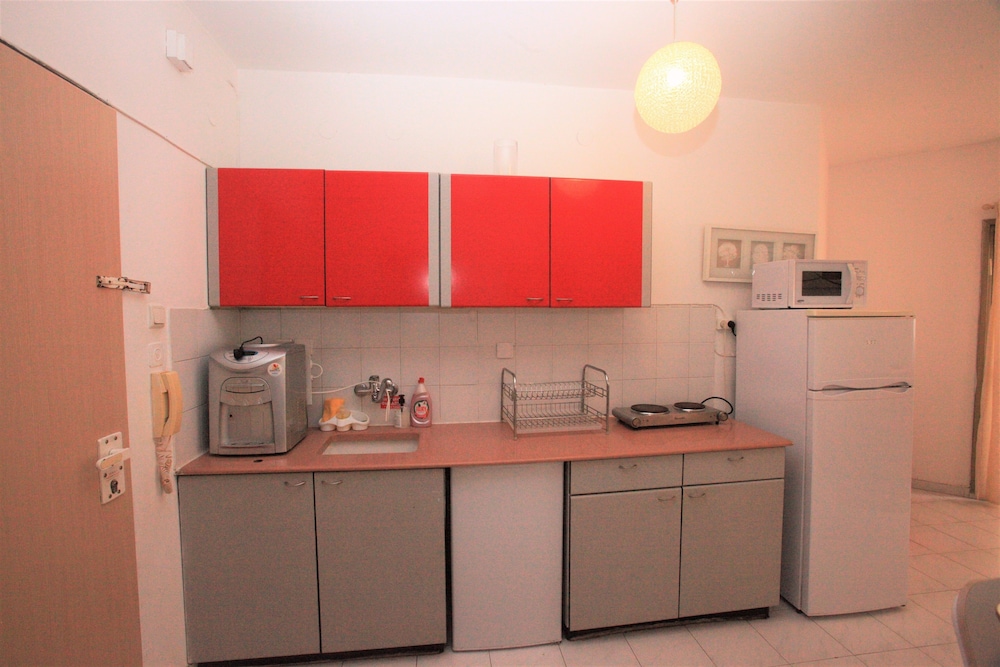 Elena Apartments
