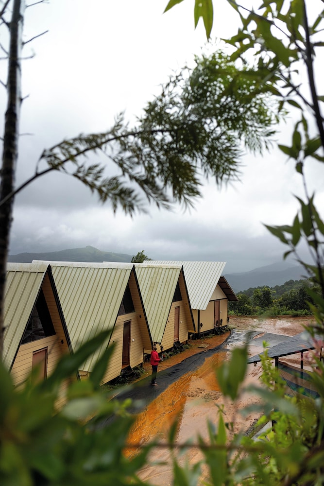 Ikshana Cottages By TERASTAY