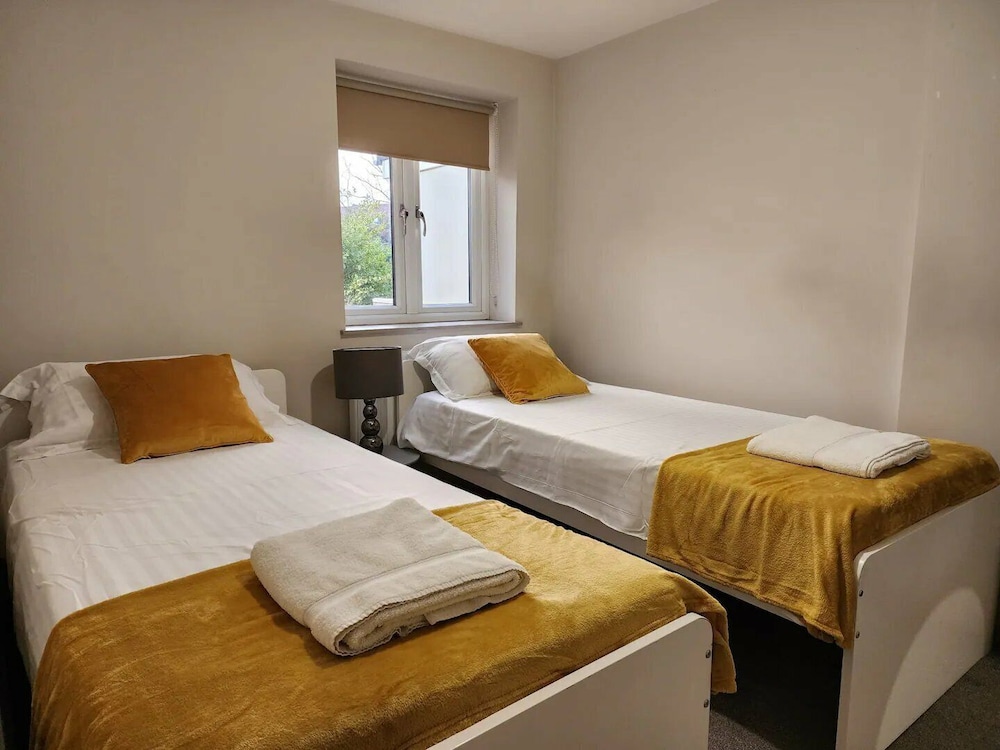 Horizon, 2-Bed Luxury Flat3 - GPM view 2