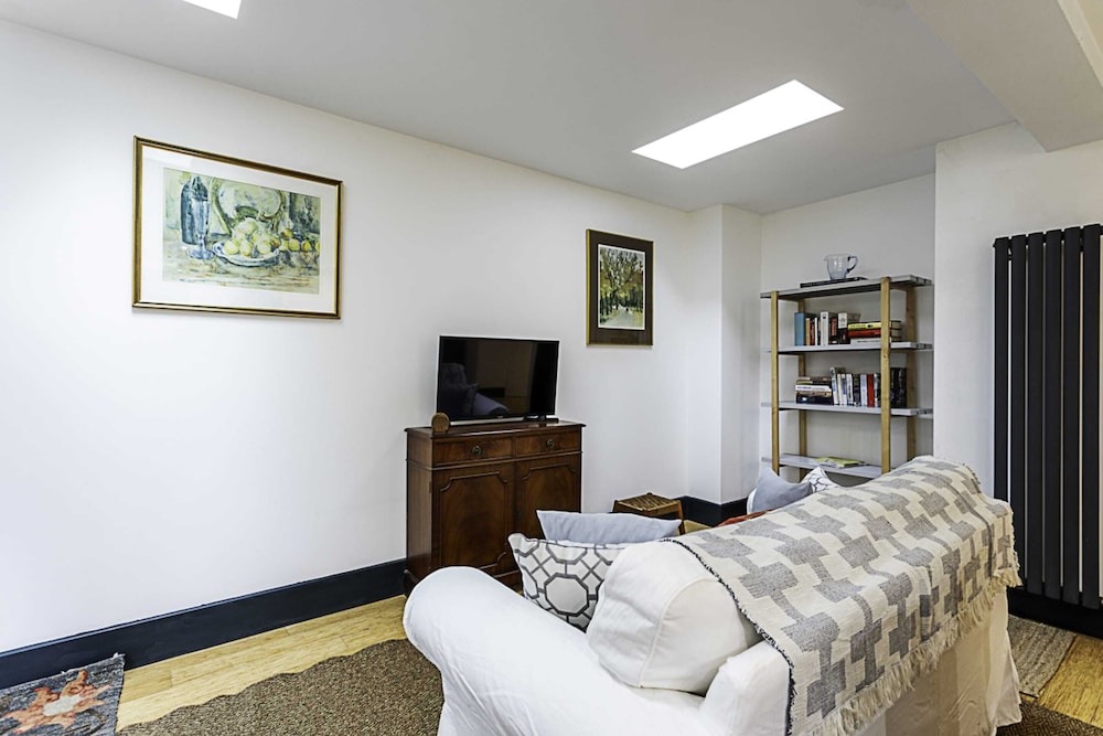 Stylish Battersea Home