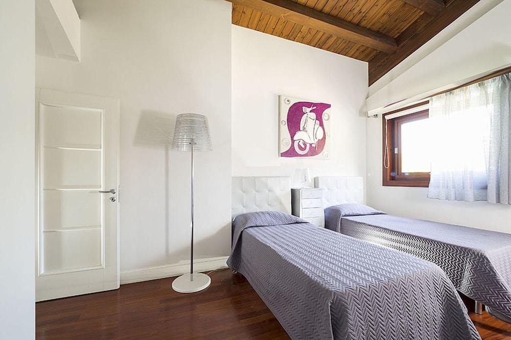 Villa in Agrigento Near Valley of the Temples