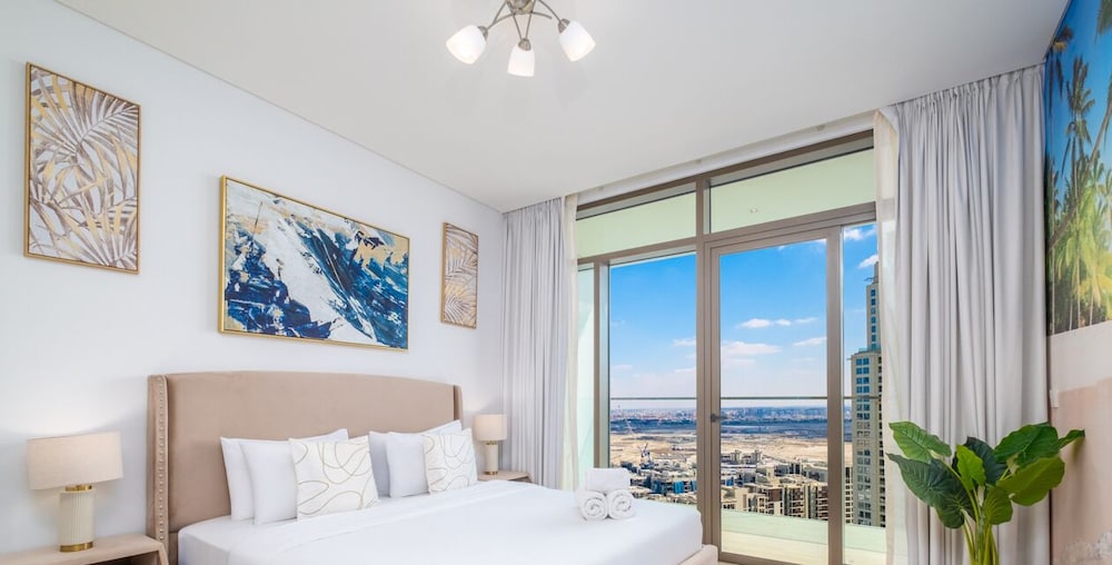 LUX The Creek Palace Residence Suite