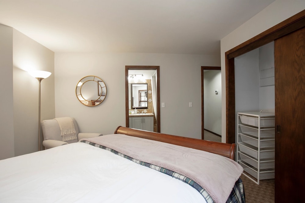 Stag Lodge at Deer Valley Resort - Three Bedroom Residence with Spa #9 3 Condo