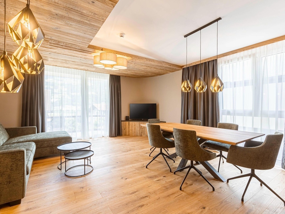 Modern Holiday Apartment With 2 Bedrooms in Fugen