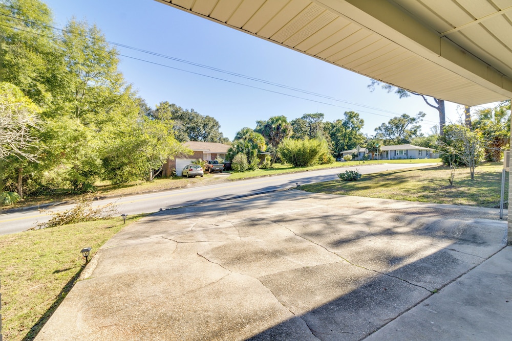 Home w/ Patio & Games Near Dtwn Pensacola!