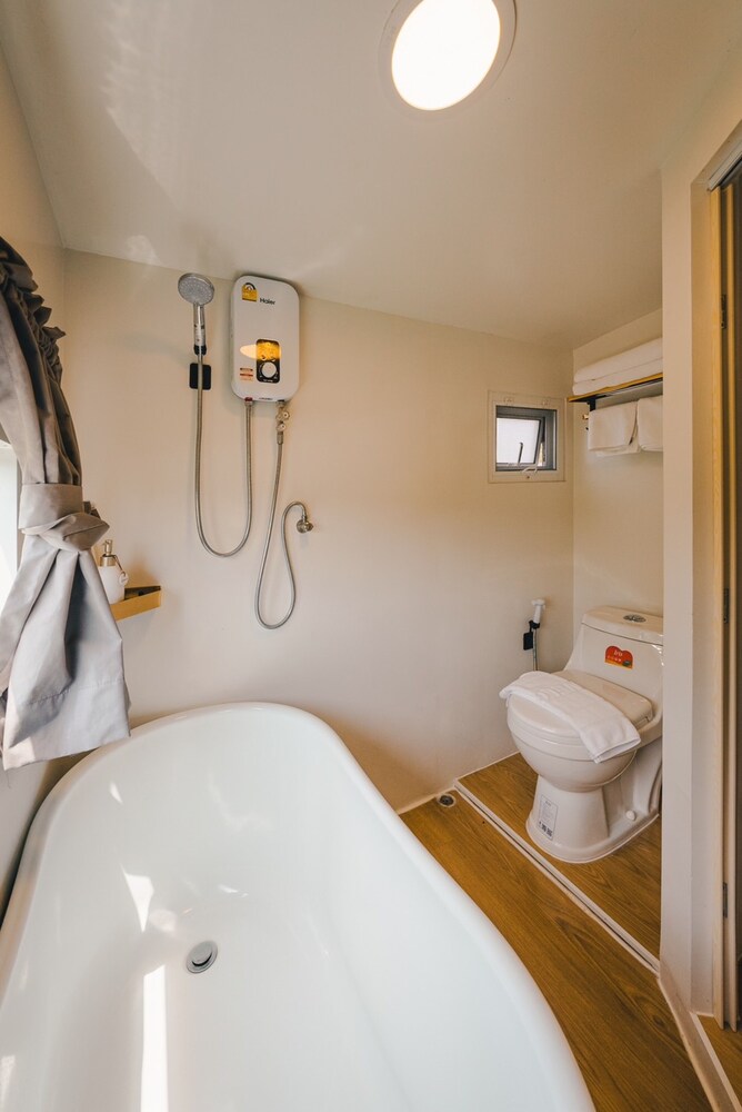 SOL Glamping at Khao Yai, Pak Chong - 17