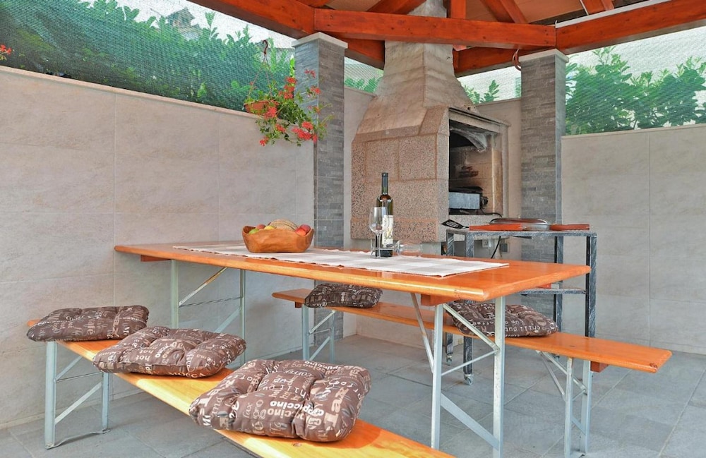 Cozy Apartment With Terrace and BBQ