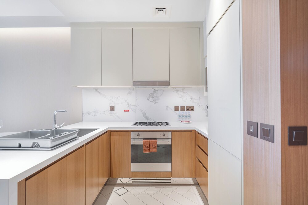 Address Residences Dubai Opera - Burj Khalifa City Views 2 & 3-Bedroom Apartment 1 minute walk to Burj Khalifa, Dubai Mall, Dubai Fountain by Heaven Crest
