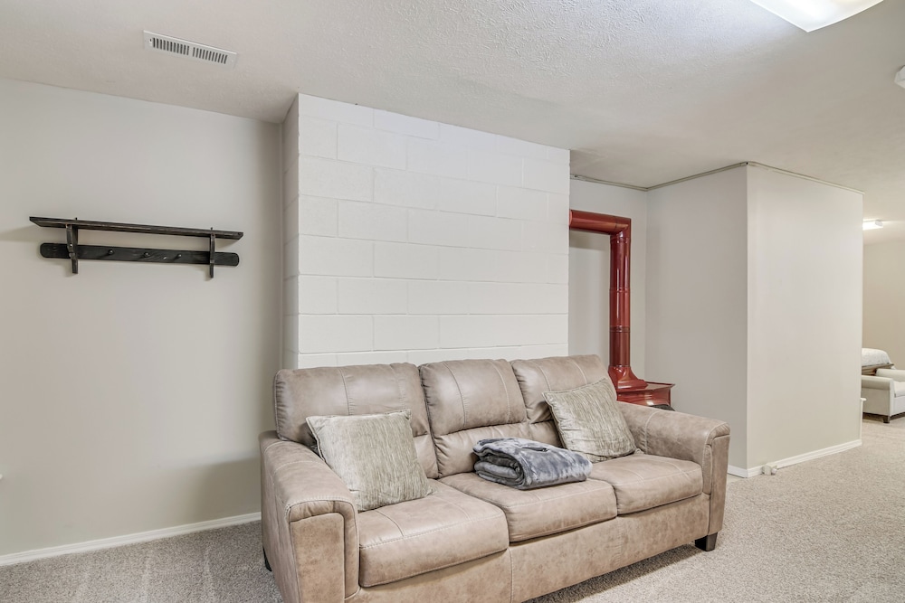 5 Mi to Branson Strip: Cozy Studio!