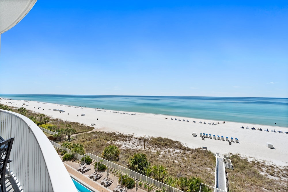 Twin Palms by Book That Condo