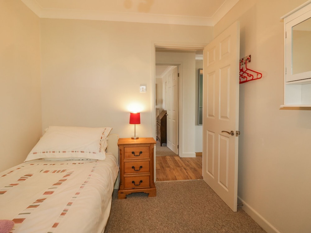 Meadowlea Cottage view 3